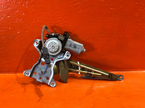 Стеклоподъемник задний левый NISSAN CUBE Z10 827212U500