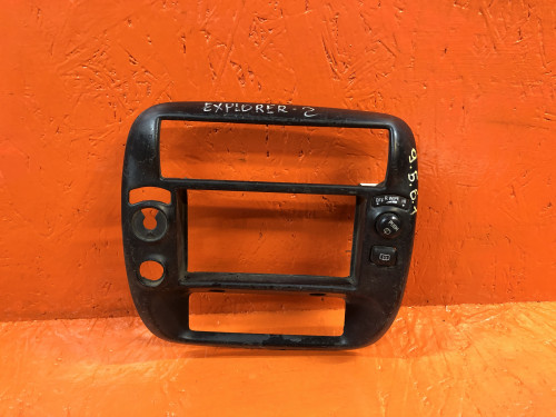 Рамка магнитофона FORD EXPLORER 1991-2001