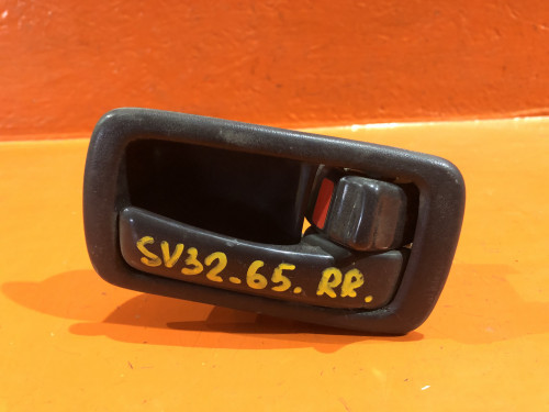 Ручка двери задней правой салонная TOYOTA CAMRY SV30 69205-32070-02