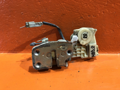 Замок двери задней правой HONDA CIVIC EK* 72610-S04-004