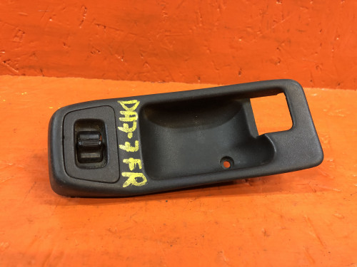 Кнопка стеклоподъемника передняя правая HONDA INTEGRA DA7/8/DB1