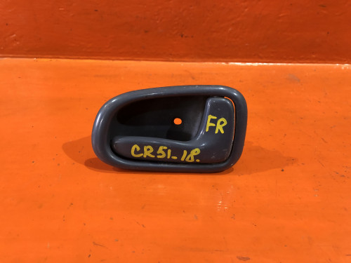 Ручка двери передней правой салонная TOYOTA LITE ACE NOAH *R4*/*R5* 69070-28050-B1
