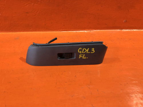 Кнопка стеклоподъемника передняя левая HONDA FIT GD* 35760-S6A-003ZC