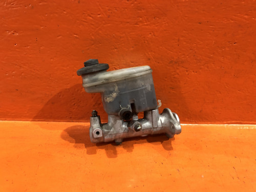 Главный тормозной цилиндр TOYOTA LITE ACE NOAH *R4*/*R5* 47201-28530