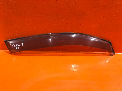 Ветровик передний правый NISSAN PRESAGE *U30 HZ8020A561