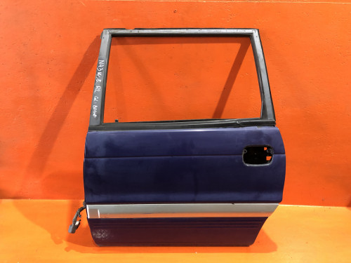 Дверь задняя левая MITSUBISHI CHARIOT N3*/N4* MB637959