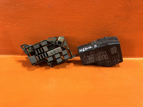 Блок предохранителей подкапотный MITSUBISHI CHARIOT N3*/N4* MB875892