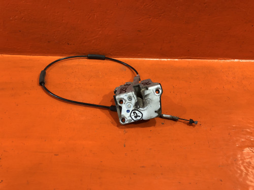 Замок двери задней правой TOYOTA LITE ACE NOAH *R4*/*R5* 69330-28030