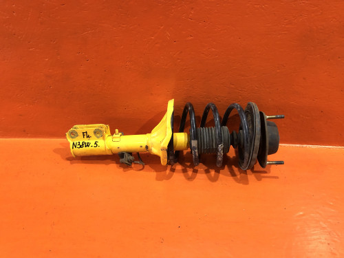 Стойка передняя левая MITSUBISHI CHARIOT N3*/N4* MB573600