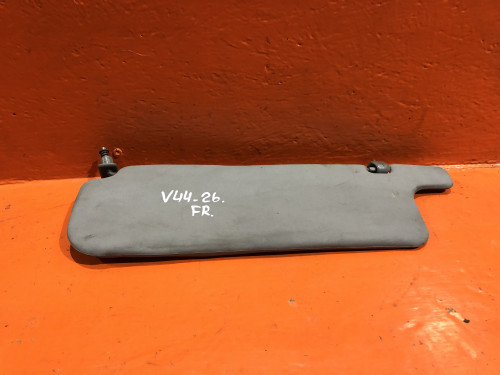 Козырек солнцезащитный правый MITSUBISHI PAJERO V1*/V2*/V3*/V4*