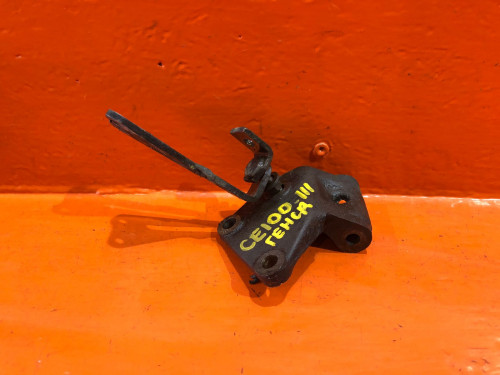 Крепление генератора TOYOTA CAMRY SV2* 12511-64020