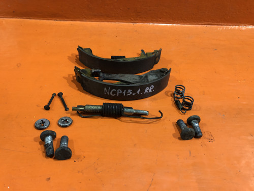 Колодки тормозные задние барабанные TOYOTA VITZ *CP1* 04495-52020