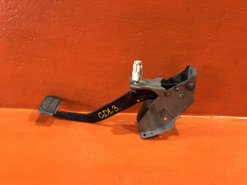 Педаль тормоза HONDA FIT GD* 46600-SAA-951
