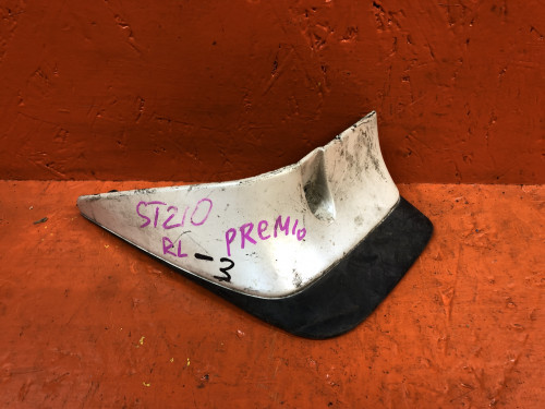 Брызговик задний левый TOYOTA CARINA *T21* 76626-20330