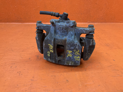 Суппорт тормозной передний правый TOYOTA IPSUM ACM21W|ACM26W