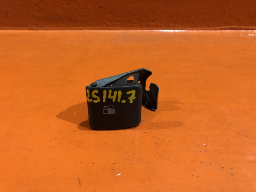 Ручка открывания бензобака TOYOTA CROWN *S14* 77051-30070-B0