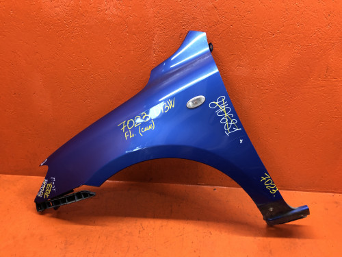 Крыло переднее левое MAZDA DEMIO DY*