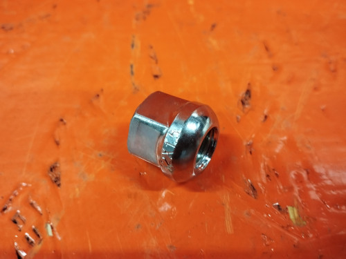 Гайка колеса TOYOTA ALLEX/RUNX *E12* NNH206