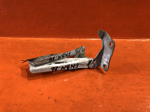 Петля капота правая NISSAN ALMERA (N15) 1995-2000 65400-0M000