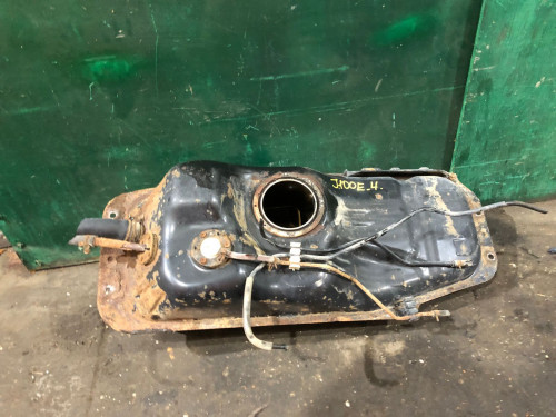 Бак топливный/бензобак TOYOTA CAMI 77001-87401