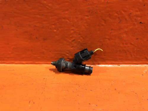 Форсунка топливная HONDA STEPWGN RF1/2 06164-P2J-000
