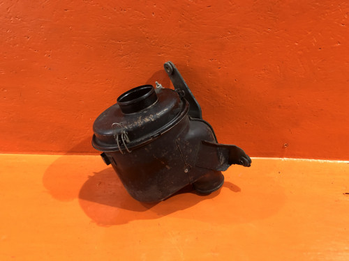 Корпус воздушного фильтра MITSUBISHI CHARIOT N3*/N4* MD620748