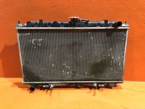 Радиатор двигателя NISSAN BLUEBIRD U14 214603J100
