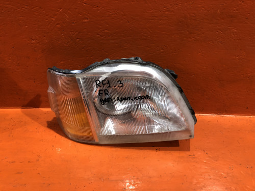 Фара передняя правая HONDA STEPWGN RF1/2 33101-S47-003