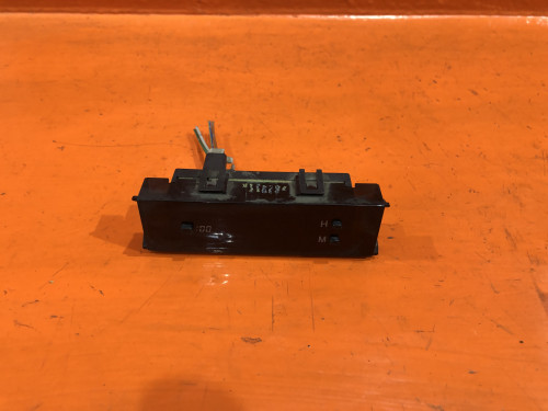 Часы салонные TOYOTA LITE ACE NOAH *R4*/*R5* 83910-44010
