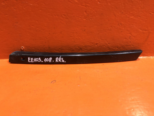 Молдинг TOYOTA COROLLA *E10* 62472-13030