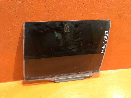 Стекло двери задней левой TOYOTA COROLLA *E10* 68104-13140