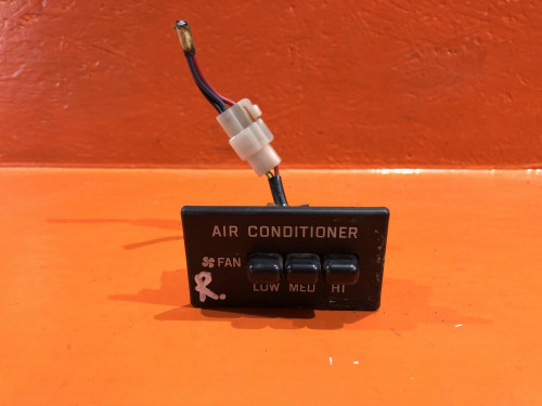 Блок управления климат-контролем SUBARU DOMINGO KJ5/8