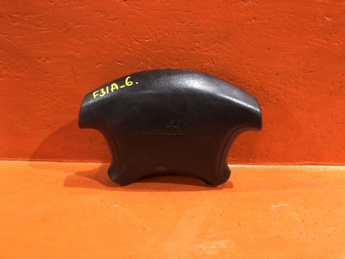 Подушка безопасности водительская MITSUBISHI DIAMANTE F3*/F4* MR738694