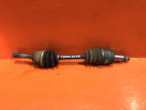 Привод передний правый SUZUKI ESCUDO TA01/11/31/51/TD01/11/31/51/61 4410160A10