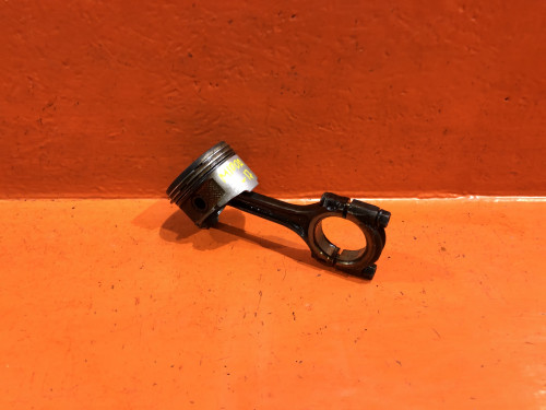 Поршень с шатуном TOYOTA DUET 13201-87209