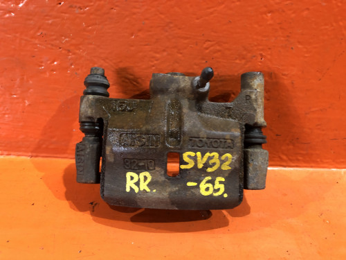 Суппорт тормозной задний правый TOYOTA CAMRY SV30 47730-32140