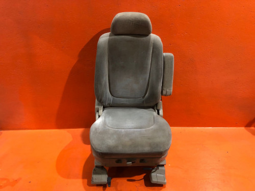 Сидение переднее правое NISSAN PRESAGE *U30  