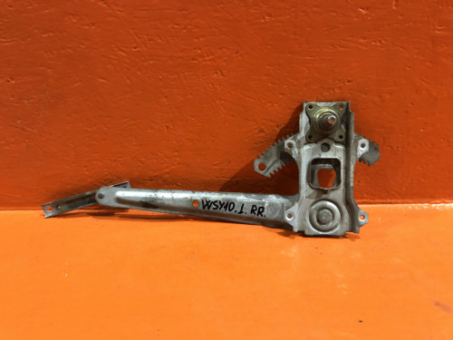 Стеклоподъемник задний правый NISSAN AD Y10 8270060R00