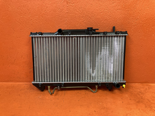 Радиатор двигателя TOYOTA CALDINA *T19* ST010020