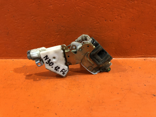 Замок двери передней левой NISSAN RNESSA 80503-5V000