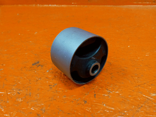 Сайлентблок подушки двигателя TOYOTA CALDINA *T19* R81230516120D