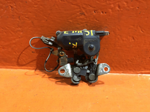 Замок крышки багажника TOYOTA CROWN *S14* 64600-30051