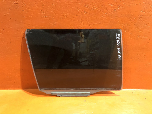 Стекло двери задней правой TOYOTA COROLLA *E10* 68103-13150