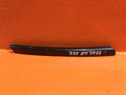 Молдинг TOYOTA COROLLA *E10* 62471-13030