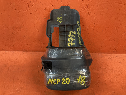 Консоль под рулевой колонкой TOYOTA FUNCARGO