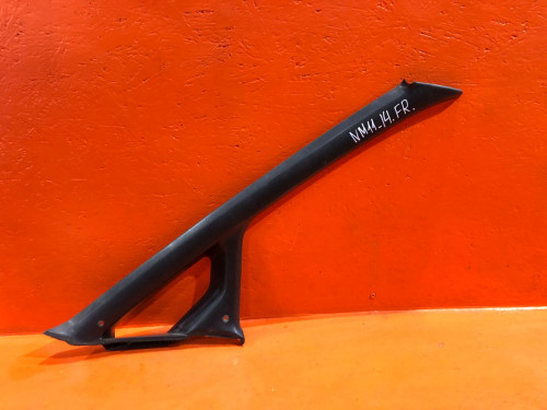 Накладка на стойку кузова правая NISSAN PRAIRIE *M11 7691132R00