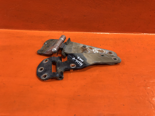 Петля багажника HONDA CR-V RD1/2 68735-S10-010