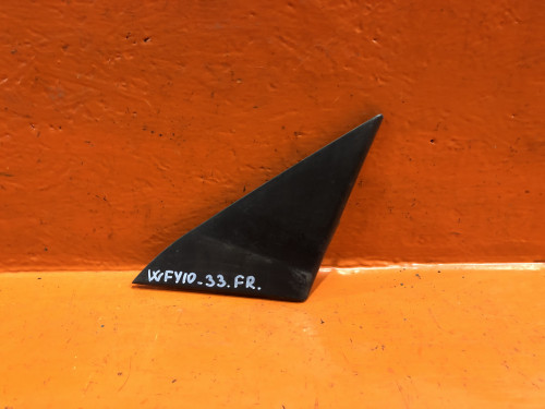 Уголок двери NISSAN WINGROAD Y10 80292-60R00