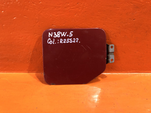 Лючок бензобака MITSUBISHI CHARIOT N3*/N4* MB637970