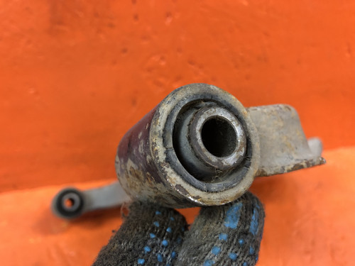 Рычаг задний левый NISSAN LAUREL *C34 5550270T00